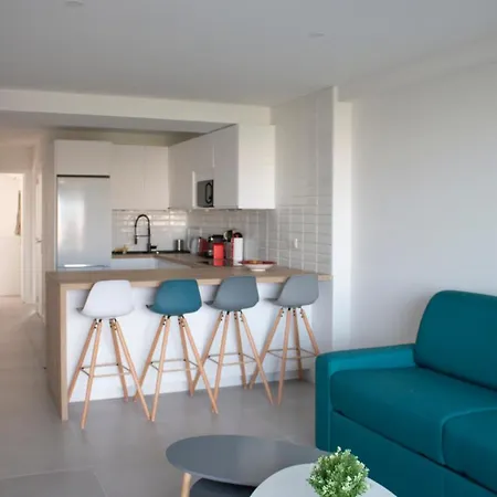 Vue Sur Mer - Magnifique Appartement Tout Confort - Terrasse Et Parking Prive Cagnes-sur-Mer Exterior photo