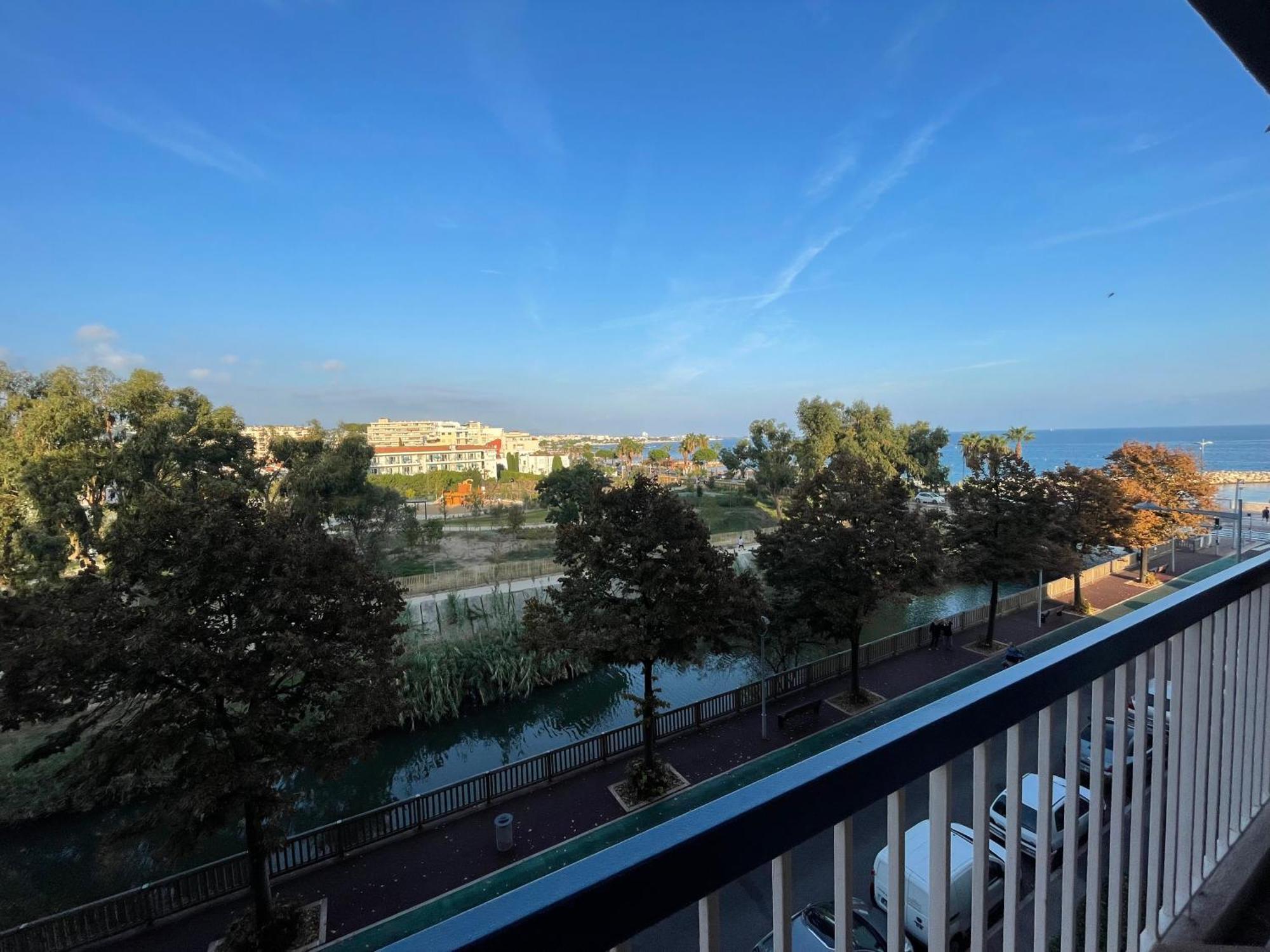 Vue Sur - Magnifique Confort - Terrasse Et Parking Prive Apartment Cagnes-sur-Mer