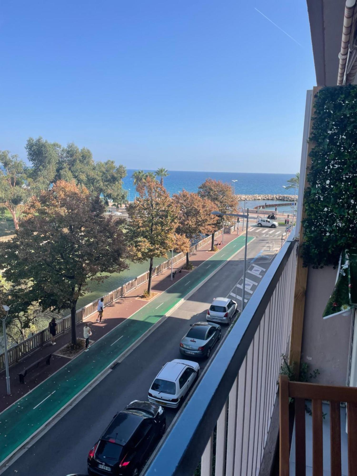 Apartment Vue Sur - Magnifique Confort - Terrasse Et Parking Prive *